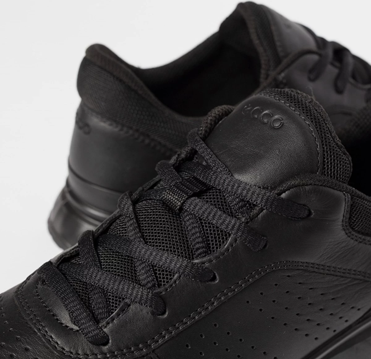 ECCO Exostride Dames Sneakers - Zwart - Maat 37 3 ECCO Exostride Dames Sneakers - Zwart - Maat 37 - Afbeelding 3